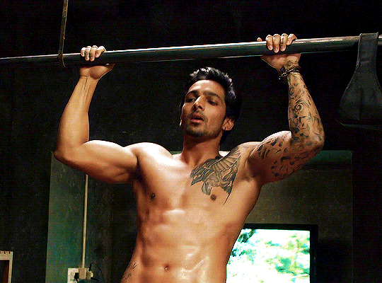 tension lene ka nahi — HARSHVARDHAN RANE in SANAM TERI KASAM (2016)