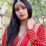 Rishikaa Singh Chandel Biography in Hindi | ऋषिका सिंह चंदेल जीवन परिचय