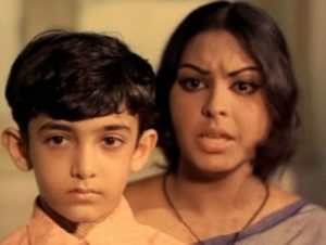 Aamir Khan As A Child Actor In Yaadon Ki Baraat