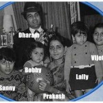 Sunny Deol With His Parents And Siblings- Vijeeta, Ajeeta, Sunny