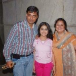 Avika Gor with her parents