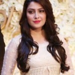 Ayeza Khan Height, Weight, Age, Affairs, Husband & More