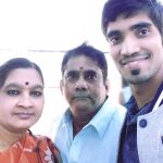 Srikanth Kidambi with his parents