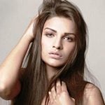 Himanshi Khurana Age, Family, Boyfriend, Biography & More