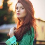 Momina Mustehsan Age, Husband, Boyfriend, Family, Biography & More