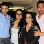 Srishti Kumar with her parents and brother Vikas