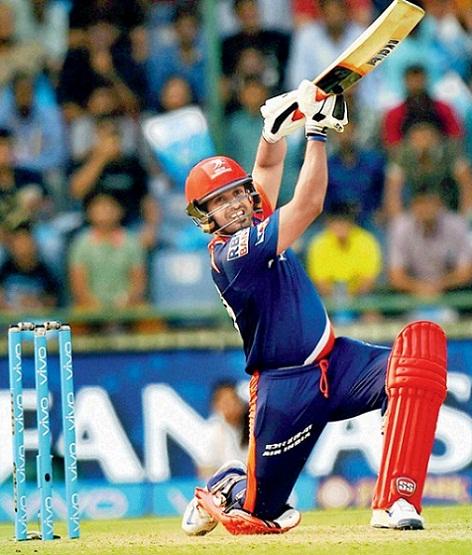 Karun Nair hitting a six at IPL 2016