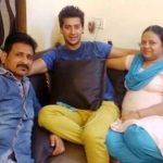 paras-arora-with-his-parents