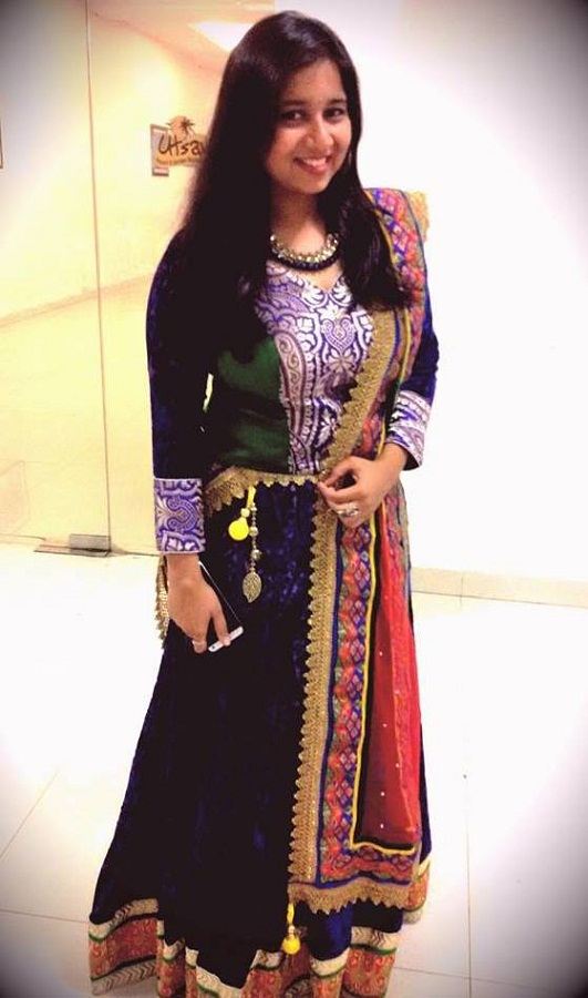 Pawni Pandey singer