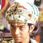 vishal-jethwa-as-akbar