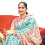 Laxmikant Parsekar wife Smita Parsekar