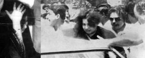 M Karunanidhi - Jayalalitha Saree Incident