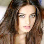Nidhhi Agerwal (aka Nidhi Agarwal) Height, Age, Boyfriend, Family, Biography & More