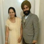 Pav Dharia parents