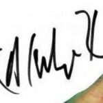Akshaye Khanna signature