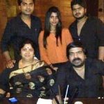 silambarasan-with-his-family