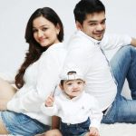 Muskaan Mihani with her husband and daughter