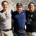 Vivek Mushran with his brothers Sunil Mushran (Center) and Pradeep Mushran (Right)