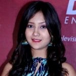 Aashika Bhatia (Actress) Age, Boyfriend, Family, Biography & More
