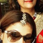 Kavi Shastri mother and wife