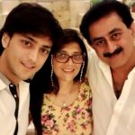 Kinshuk Vaidya with his parents