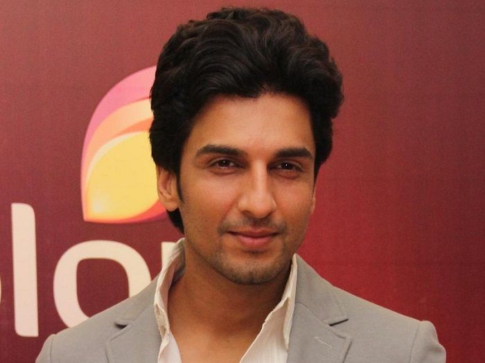 Manish Raisinghan Profile
