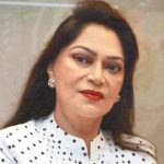 Simi Garewal Age, Boyfriend, Husband, Family, Biography
