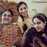 Ekroop Bedi with mother and sister