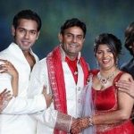 Saurabh Pandey with parents, brother & sister