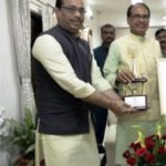 Shivraj Singh Chouhan with his brother Surjit Singh Chouhan