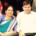 Karan Khandelwal Parents