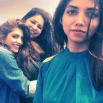 Shruti Sinha with her mother and sister