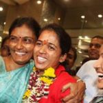 Tejaswini Sawant With Her Mother And Sister