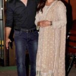 Samir Soni with wife Neelam Kothari