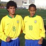 Philippe Coutinho playing for Brazil in his teenage with Neymar