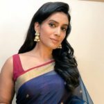 Sonali Kulkarni Age, Husband, Family, Biography & More