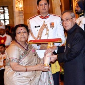 Kanupriya Pandit mother Ushakiran Khan received Padma Shri