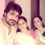 Srinish Aravind with his sisters
