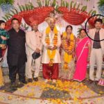 Peeyush Suhaney with his family (Parents, Wife, 2 Brothers, 2 Sisters-in-law, Niece)