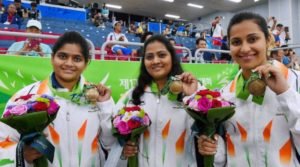 Rahi Sarnobat (L) With Anisa Sayyed (M) and Heena Sidhu (R)