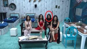 Surbhi Rana with Kriti Verma on the inaugural day of Bigg Boss 12