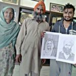 Vicky Dhaliwal with his parents