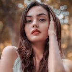 Himanshi Parashar Height, Age, Family, Boyfriend, Biography & More