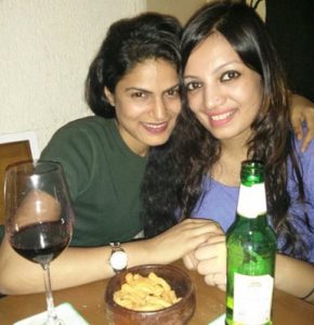 Rashmi Somvanshi drinking beer with her friend
