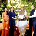 Riddhima Kapoor received FICCI FLO Delhi Award in 2018