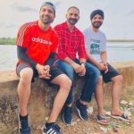 Satti Dhillon with his elder brothers