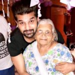 Hans Raj Hans mother and son
