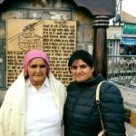 Prakashi Tomar with her daughter Seema Tomar