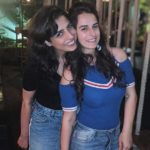 Kashmira Irani with her sister Yasmin Irani