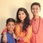 Maithili Thakur With Her Brothers Rishav (right) and Ayachi (left)